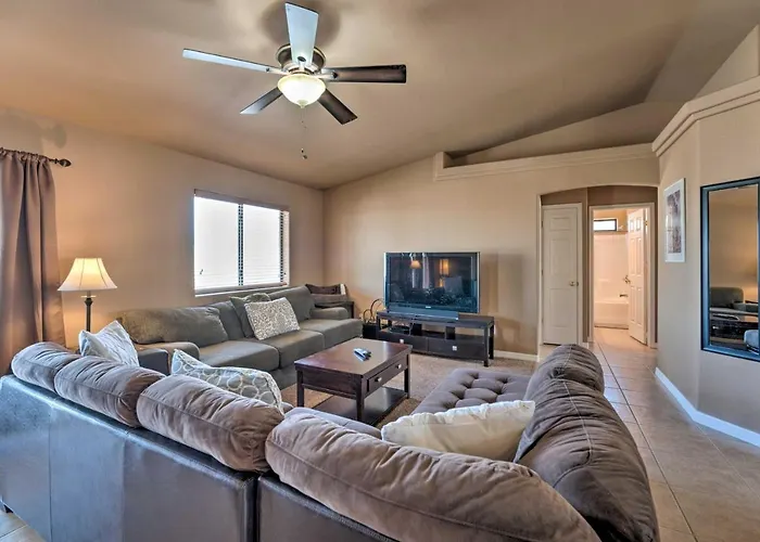 5 Mi To & Marina: Havasu Getaway! * Lake Havasu City